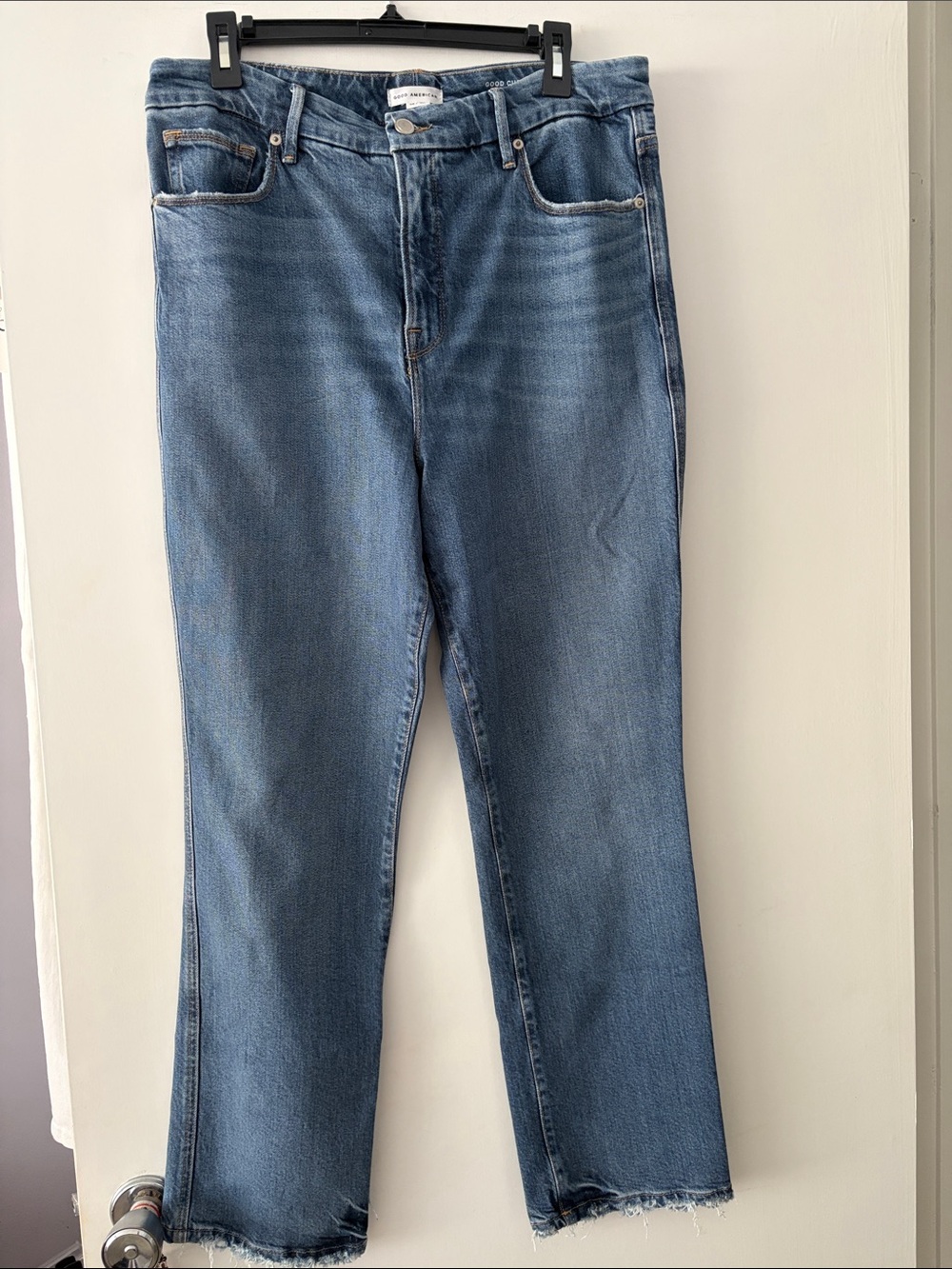 Good American Straight-Leg Jeans — Light Blue Wash